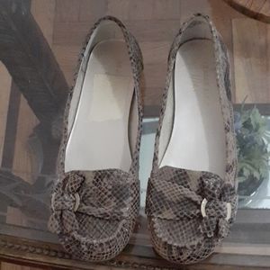 Anne Klein iflex snake skin look leather shoes 6